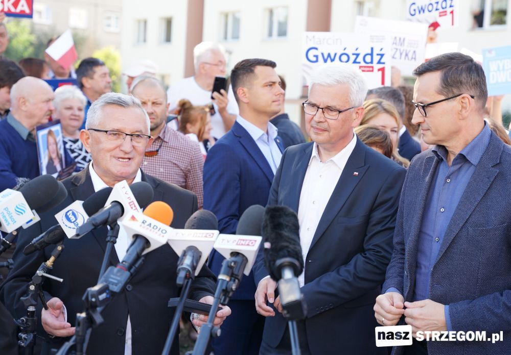 Premier Mateusz Morawiecki mówił w Strzegomiu o szczegółach programu „Przyjazne osiedle” [FOTO+WIDEO] 